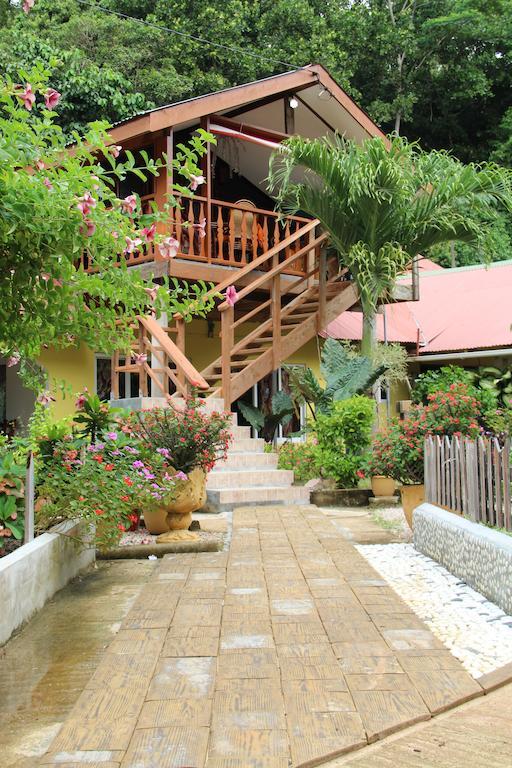 Belle Des Iles Bed and Breakfast La Digue Exterior foto